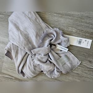 CALVIN KLEIN light gray scarf...NEW